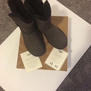Ladies Ugg Bailey Button Boots Size 7